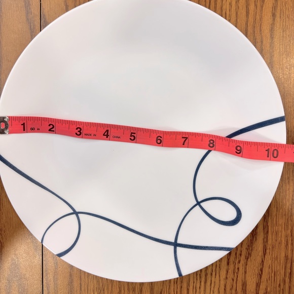 Corelle Dining 2 25 Corelle Dinner Plates In Lia Pattern In